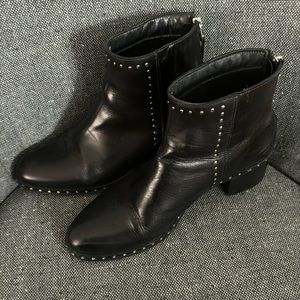 Vanessa Wu black short boots booties size 39 /38.5